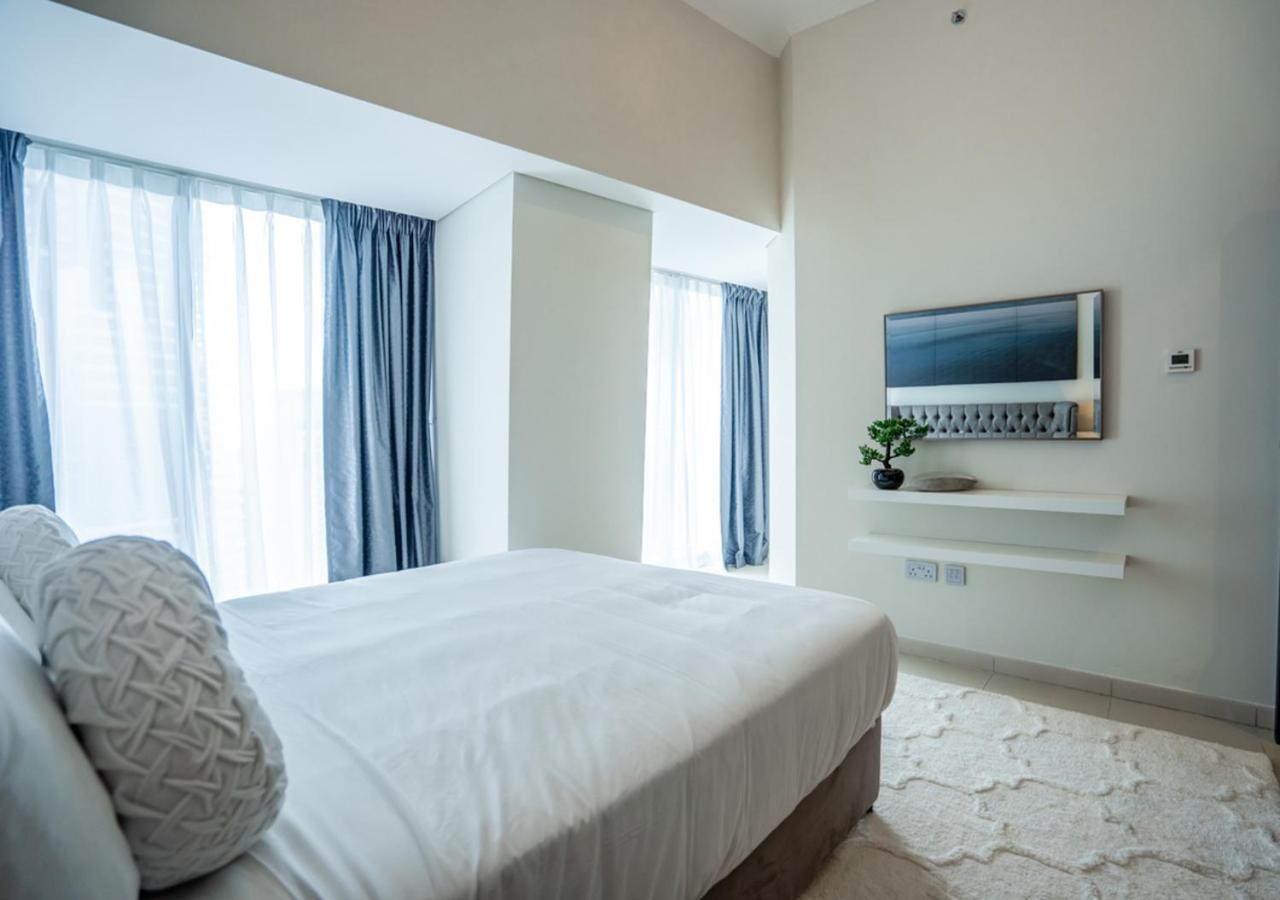 Nasma Luxury Stays - Cayan Tower Dubai Exteriör bild