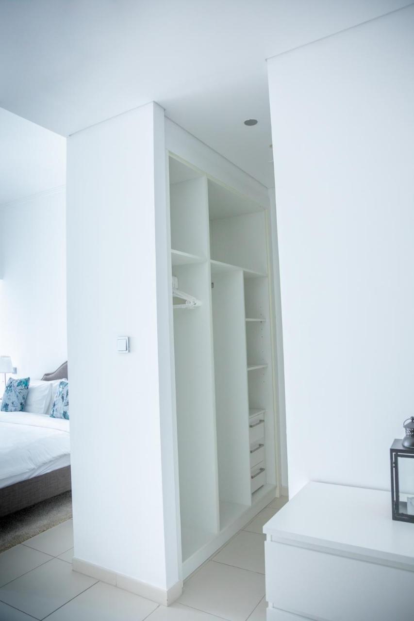 Nasma Luxury Stays - Cayan Tower Dubai Exteriör bild