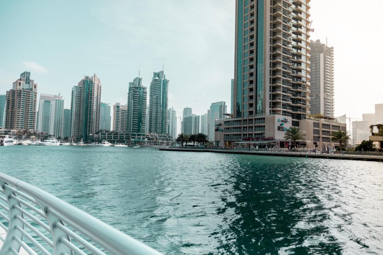 Nasma Luxury Stays - Cayan Tower Dubai Exteriör bild